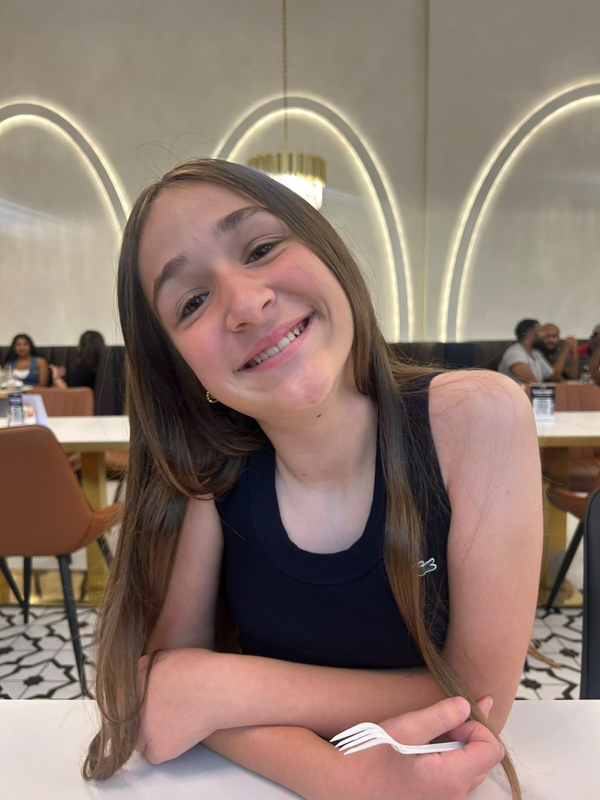Sham at a café